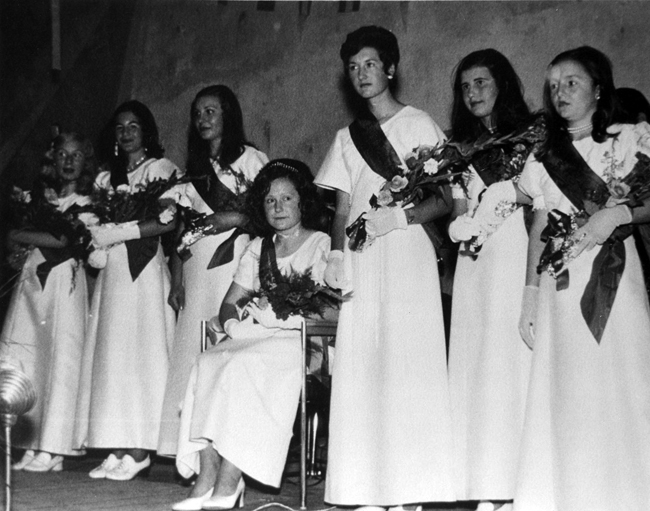 Reina y Damas fiestas patronales del Poyo del Cid