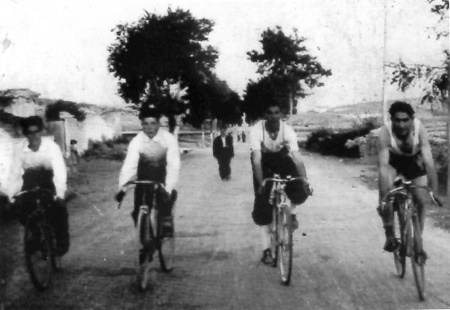 Paseo en bicicleta. Pozuel