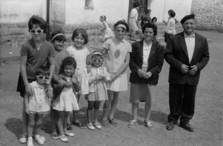 Grupo de vecinos de Ojos Negros.