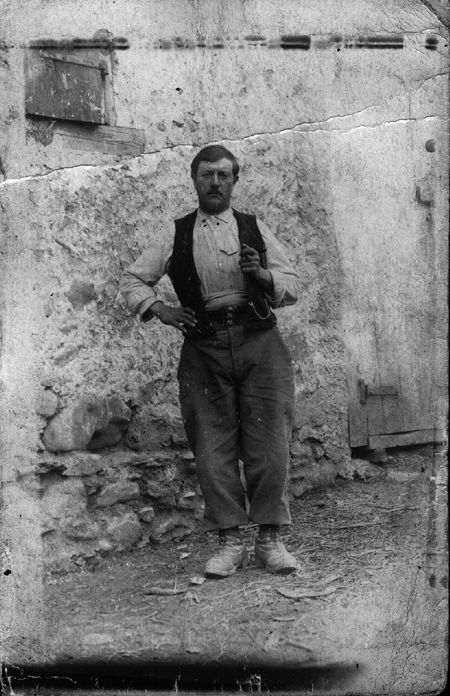 Retrato de un vecino de Ojos Negros.