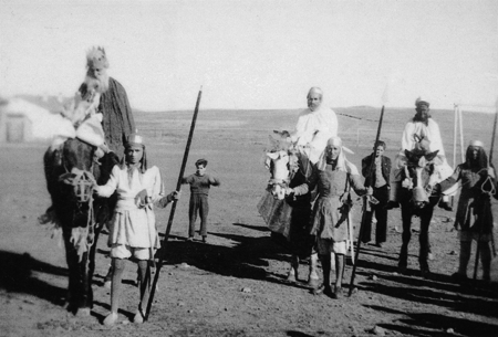Los Reyes Magos llegando a Sierra Menera. AÃ±o 1954. Ojos Negros.
