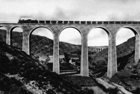 Viaducto de Albentoa. AÃ±o 1905. Ojos Negros.