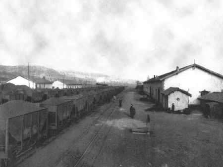 EstaciÃ³n de ferrocarril. Aprox. 1950. Ojos Negros.