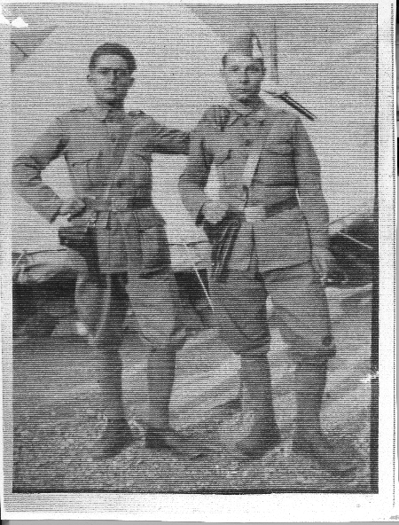 Cumpliendo el servicio militar en Melilla.