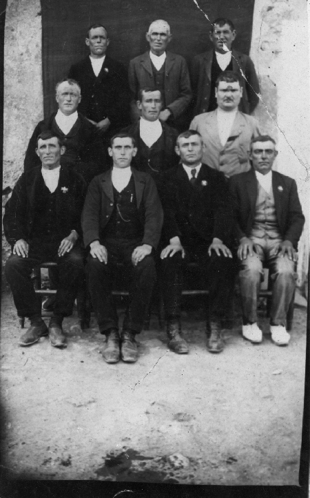 Grupo de vecinos. Tornos