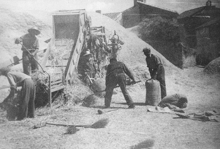 Trillando en el campo. Tornos