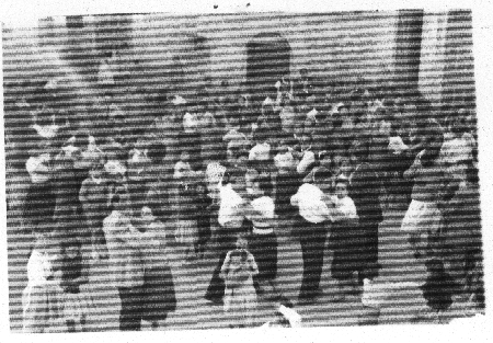 Baile en la plaza. Tornos