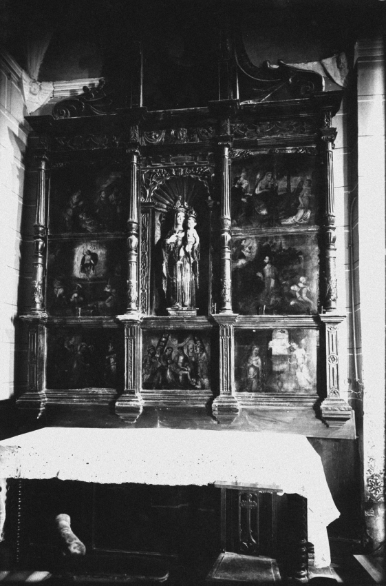 Retablo de laVirgen del Rosario. Bello