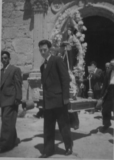 ProcesiÃ³n en Torralba de los Sisones.