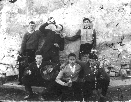 Grupo de amigos. Torralba de los Sisones.