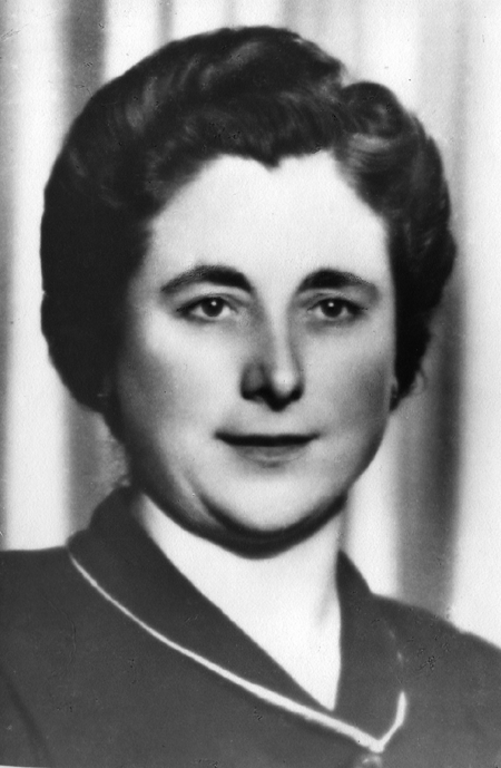 Retrato de una mujer. Torralba de los Sisones.