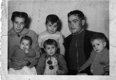 Retrato de familia. Torralba de los Sisones.