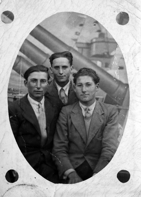 Retrato de tres amigos. Torrelosnegros.