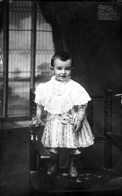 Retrato infantil. Torre los Negros.