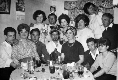 Grupo de vecinos de Torrelosnegros.