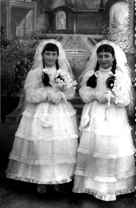 MarÃ­a y Esmeralda GarcÃ­a. Cella