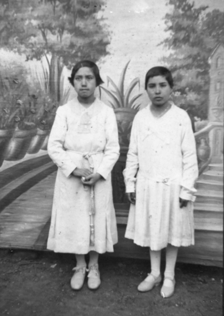 Anuncia y Petra. Cella