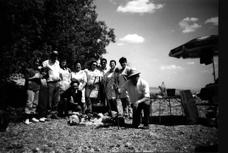 Retrato de familia en el campo. Cella.