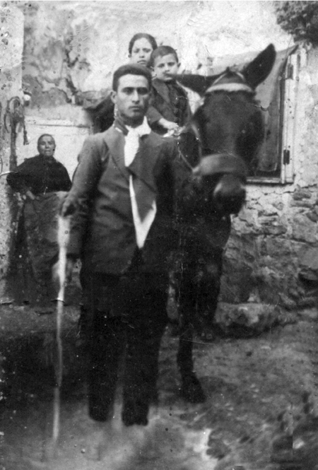 Pepe Lanzuela y hermanos. AÃ±o 1933. Cella.