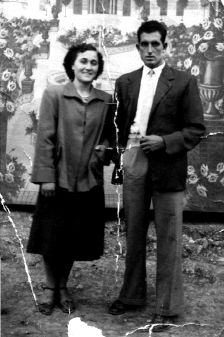 Mari Cruz Escusa y Mariano. AÃ±o 1948. Cella.