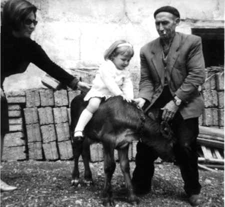 Vicente, Esmeralda y Tere. AÃ±o 1967. Cella.