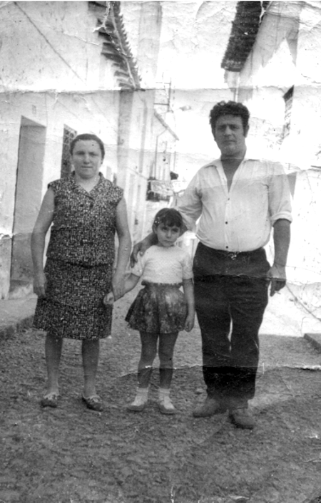 Familiares de Emilio. Cella.