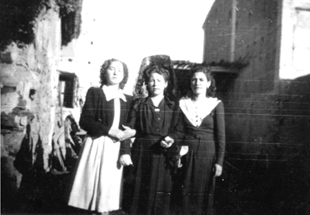Isaura, Tomasa y Adelaida. Cella.