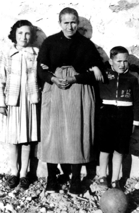 JerÃ³nima, MarÃ­a y VÃ­ctor. Cella.