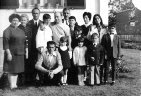 La familia de Juan. Cella.