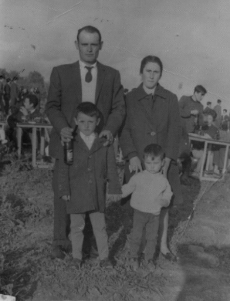 Familiares de Luisa. Cella.