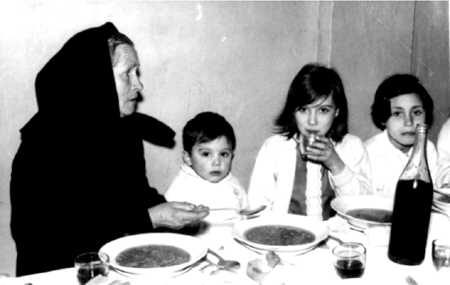 MarÃ­a JesÃºs, Victorino, y Manuela. Cella.