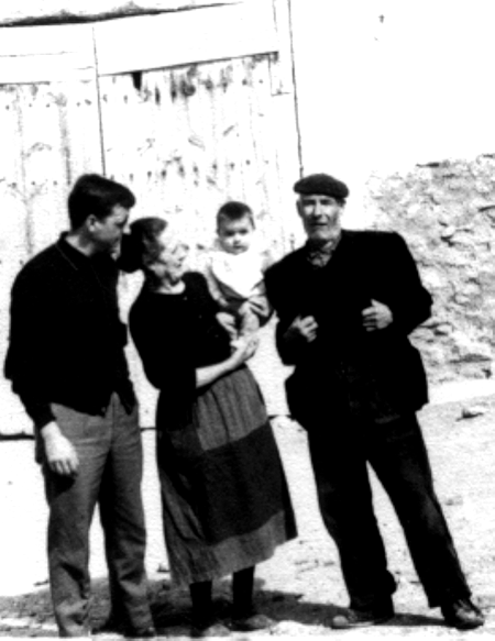 Pablo, Francisca y Miguel. Cella.