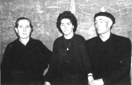 Paca, Amor y Pablo. Cella.