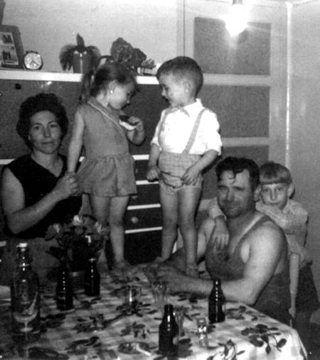 Familia SÃ¡nchez JuliÃ¡n. Cella.