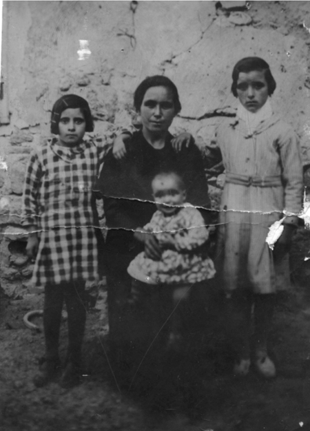 Ãngela Marco e hijas. Cella.