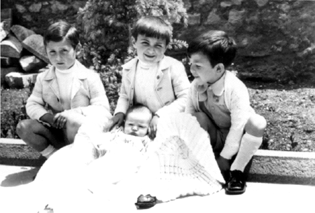 Aquilino, Miguel, Juan y MÃ³nica. Cella