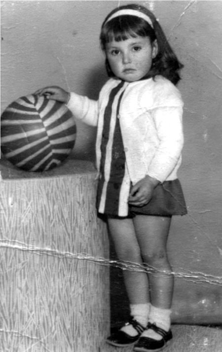 Carmen  Brusel con la pelota. Cella