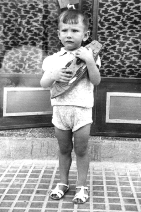 JosÃ© Antonio SÃ¡nchez con su barco. Cella