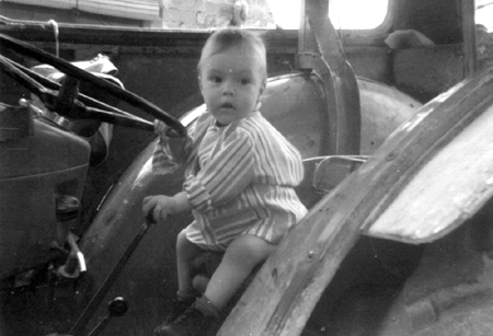 JosÃ© MarÃ­a GarcÃ­a en el tractor. Cella