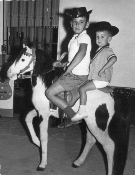 Juanjo y Manolo. Cella