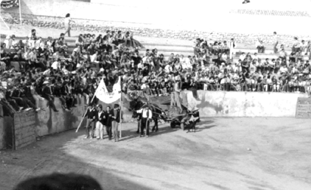 PeÃ±a el Jarro en la plaza de toros. Cella