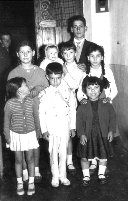 AndrÃ©s SÃ¡nchez JuliÃ¡n y familia. Cella