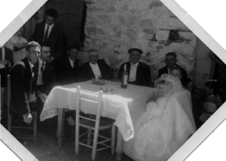 Baldomero, Maruja y familia. Cella