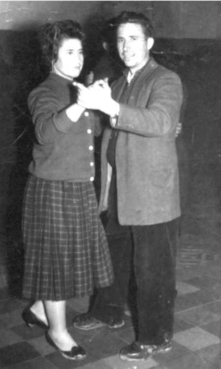 Retrato de AsunciÃ³n y Segundo en el baile. Cella.