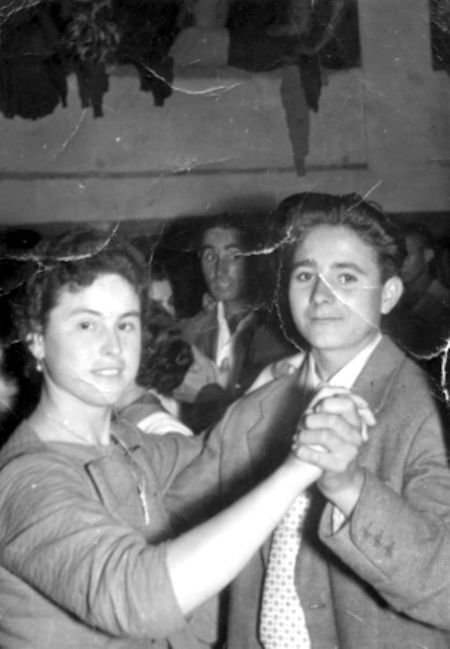 Retrato de MÃ¡xima y Manolo en el baile. Cella.