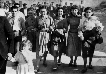 Mujeres de fiesta. Cella