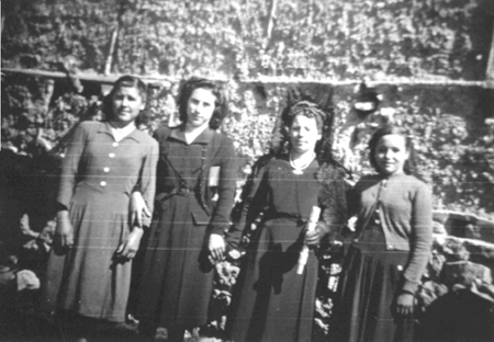 Amigas en Semana Santa. Cella