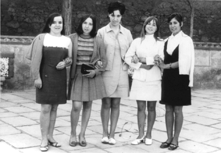 Grupo de amigas. Cella