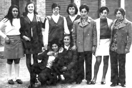 Grupo de amigas. Cella