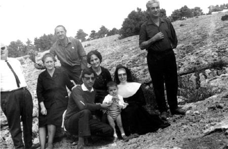 Amigos en el Calvario. Cella